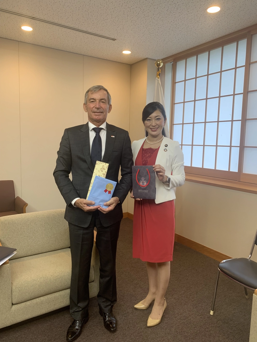 Avec Mme Yumm YOSHIKAWA Vice Minister for Foreigs Affairs Tokyo Sept 2022