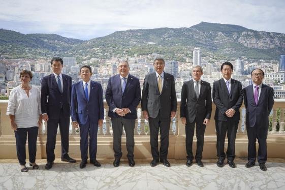 Delegation-officielle-japonaise-en-visite-de-courtoisie-a-Monaco